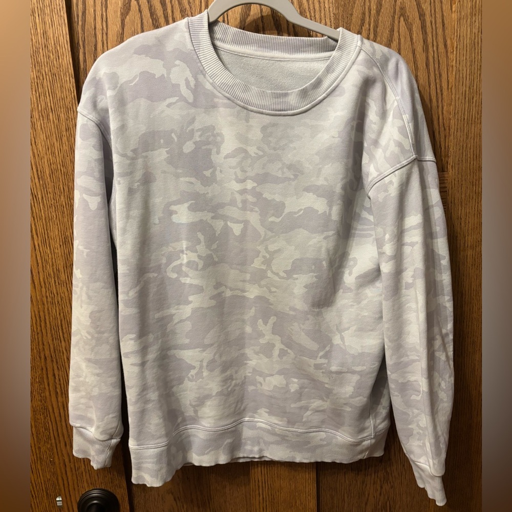 Lululemon crewneck